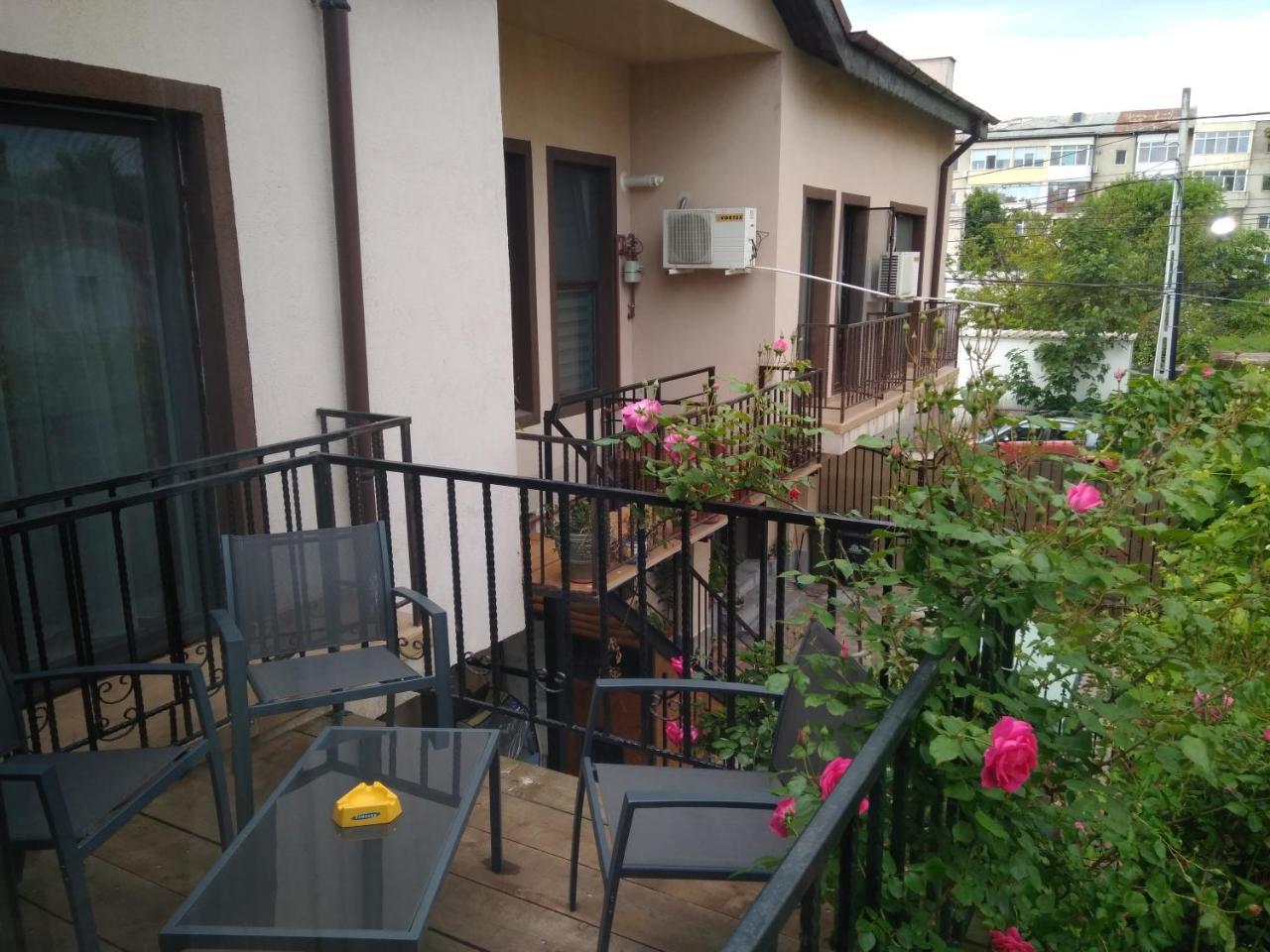 Stefy & Marie Apartment Констанца Екстериор снимка