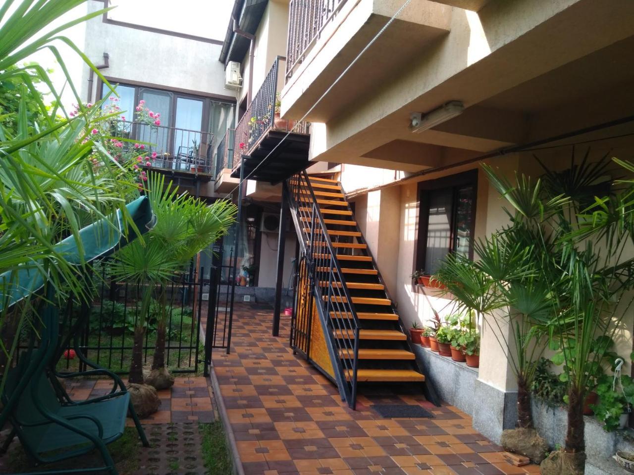 Stefy & Marie Apartment Констанца Екстериор снимка